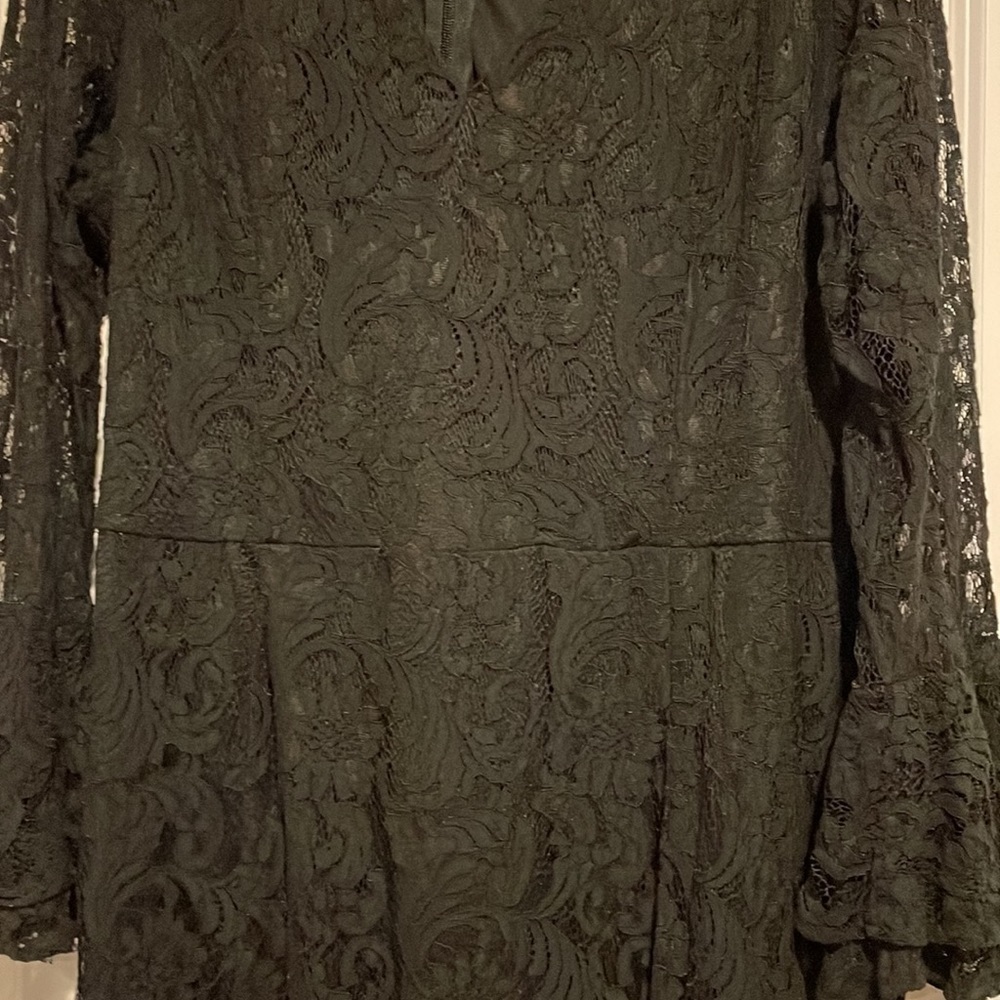 City Chic black lace dress​​ - Picture 4 of 9